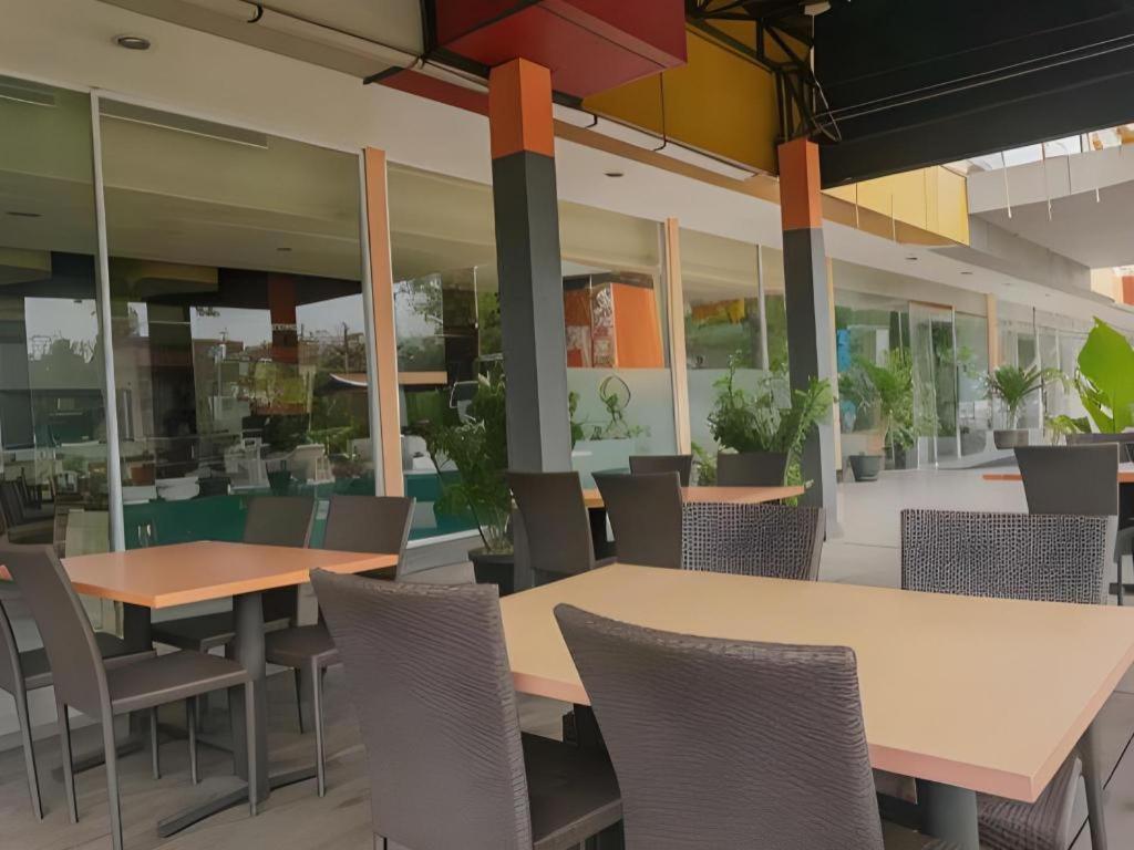 D'Arcici Hotel Cempaka Putih Jakarta Extérieur photo